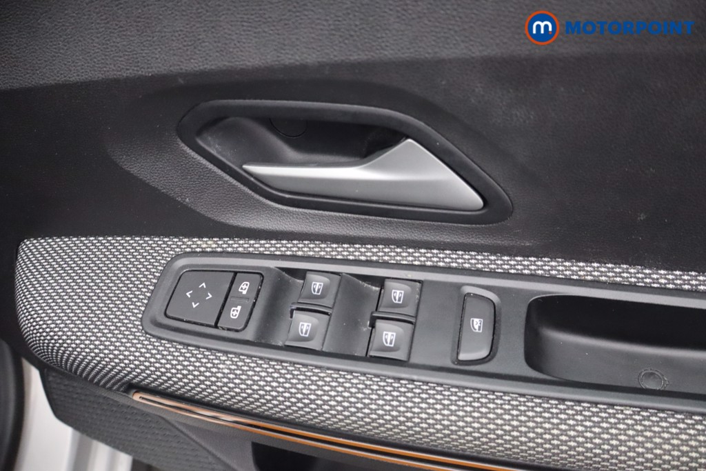 Dacia Sandero Stepway Journey Manual Petrol Hatchback - Stock Number (1651805) - 9th supplementary image