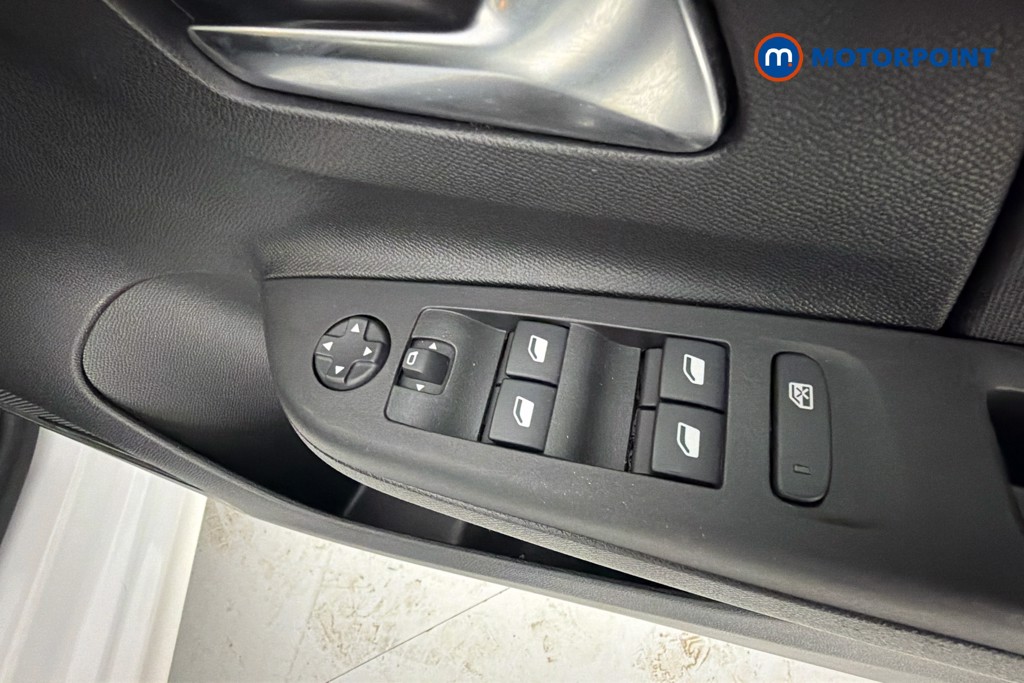 Vauxhall Corsa Design Manual Petrol Hatchback - Stock Number (1652007) - 20th supplementary image