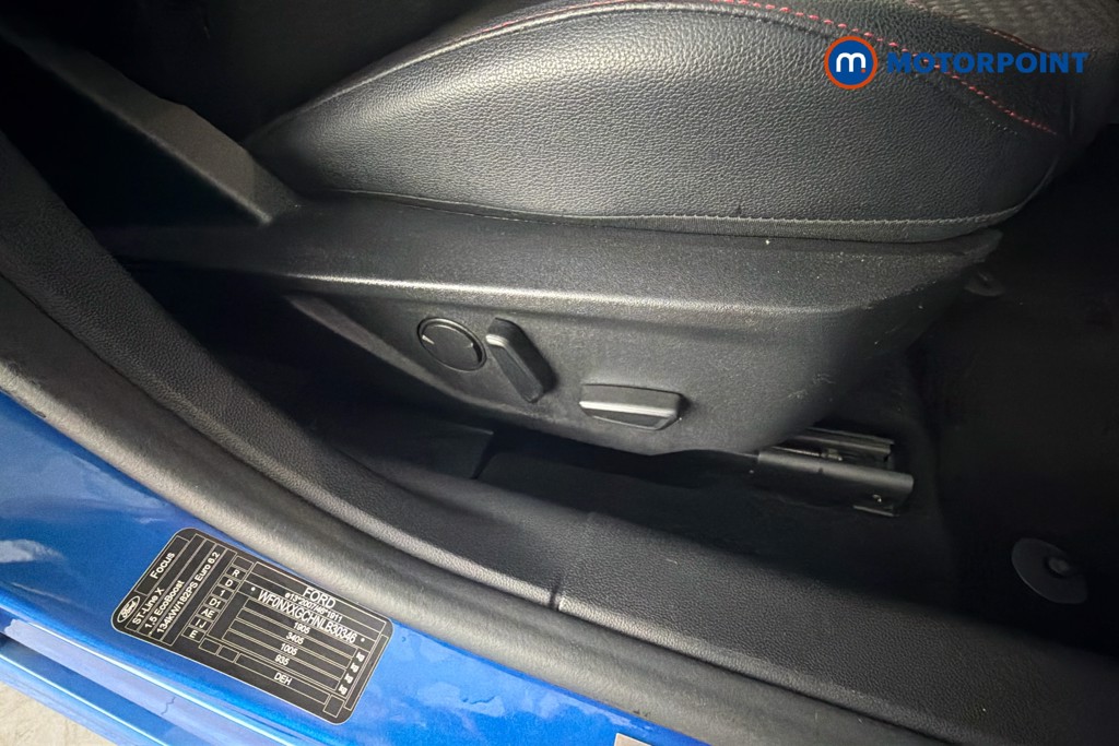 Ford Focus St-Line X Automatic Petrol Hatchback - Stock Number (1652159) - 25th supplementary image
