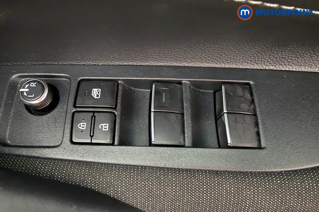 Toyota Corolla Icon Automatic Petrol-Electric Hybrid Estate - Stock Number (1652250) - 14th supplementary image
