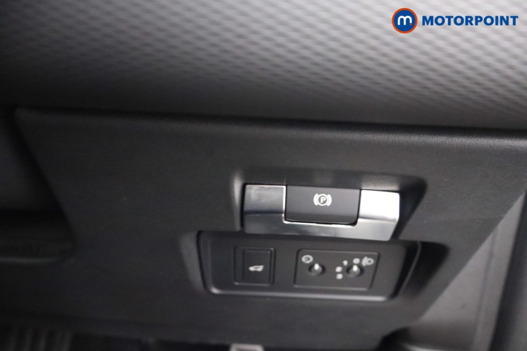 Land Rover Discovery Sport Urban Edition Automatic Diesel SUV - Stock Number (1652287) - 16th supplementary image