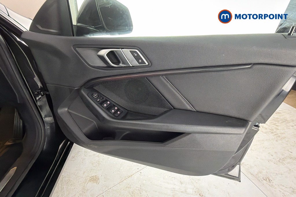 BMW 2 Series Sport Automatic Diesel Saloon - Stock Number (1652537) - 19th supplementary image