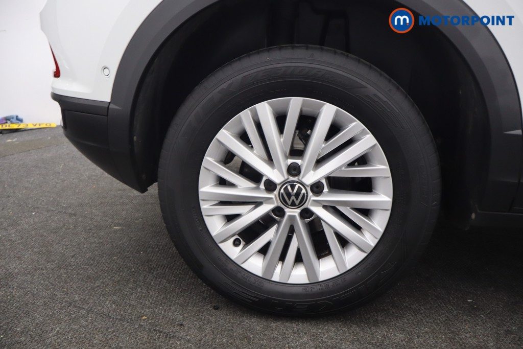 Volkswagen T-Roc Life Manual Petrol SUV - Stock Number (1652888) - 6th supplementary image