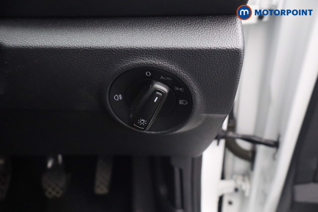 Volkswagen T-Roc Life Manual Petrol SUV - Stock Number (1652888) - 13th supplementary image