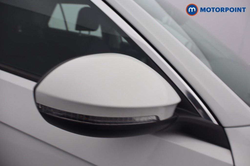 Volkswagen T-Roc Life Manual Petrol SUV - Stock Number (1652888) - 20th supplementary image