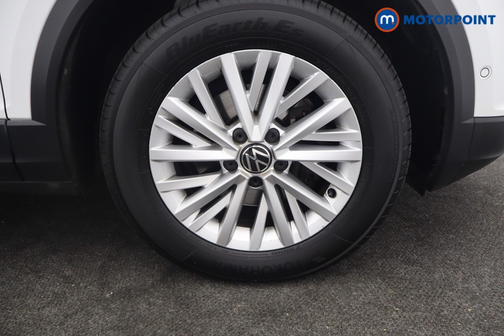 Volkswagen T-Roc Life Manual Petrol SUV - Stock Number (1652888) - 21st supplementary image