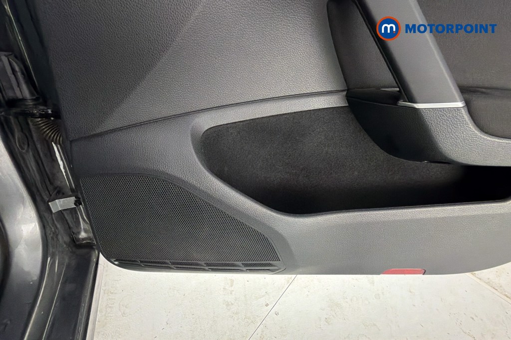 Volkswagen Golf Match Automatic Petrol Hatchback - Stock Number (1653724) - 21st supplementary image