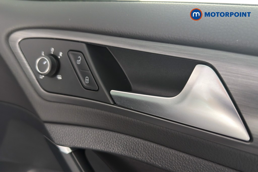 Volkswagen Golf Match Automatic Petrol Hatchback - Stock Number (1653724) - 42nd supplementary image