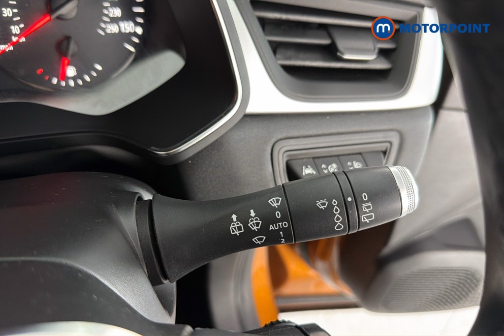 Renault Captur Iconic Automatic Petrol SUV - Stock Number (1654333) - 7th supplementary image