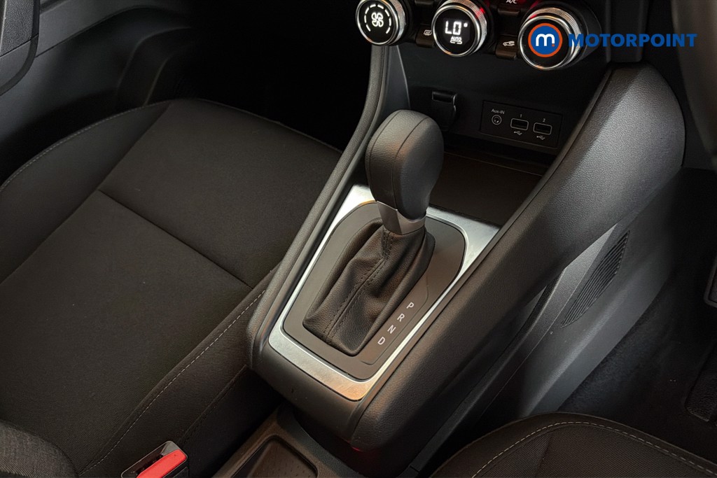 Renault Captur Iconic Automatic Petrol SUV - Stock Number (1654333) - 15th supplementary image