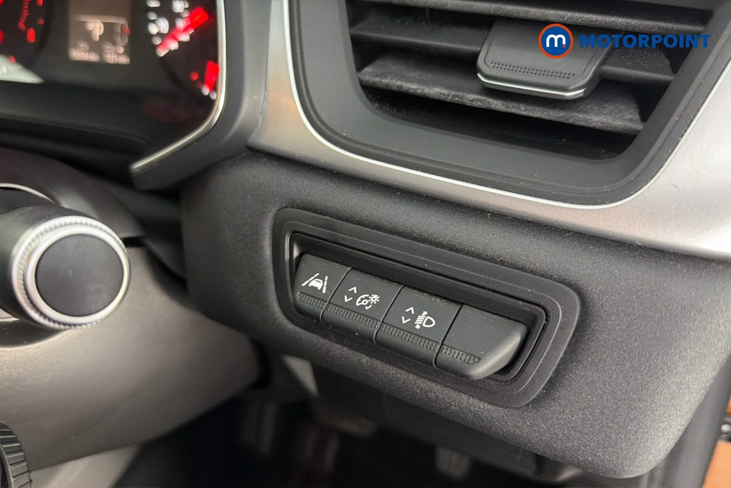 Renault Captur Iconic Automatic Petrol SUV - Stock Number (1654333) - 18th supplementary image
