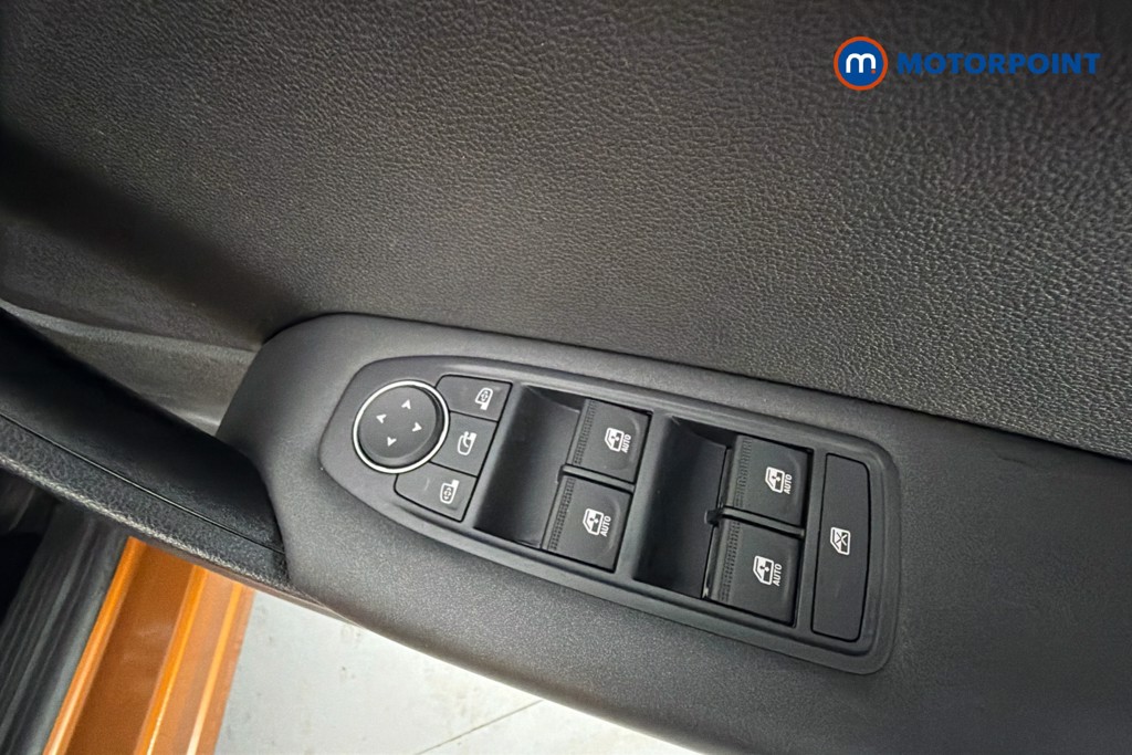 Renault Captur Iconic Automatic Petrol SUV - Stock Number (1654333) - 20th supplementary image
