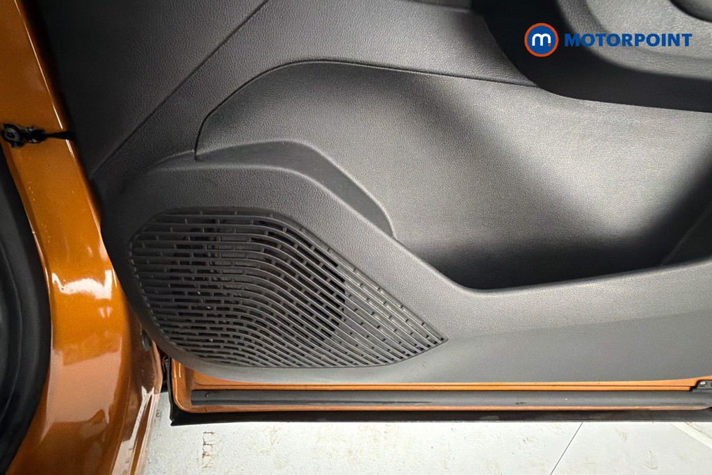 Renault Captur Iconic Automatic Petrol SUV - Stock Number (1654333) - 21st supplementary image