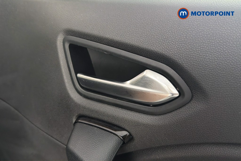 Renault Captur Iconic Automatic Petrol SUV - Stock Number (1654333) - 42nd supplementary image