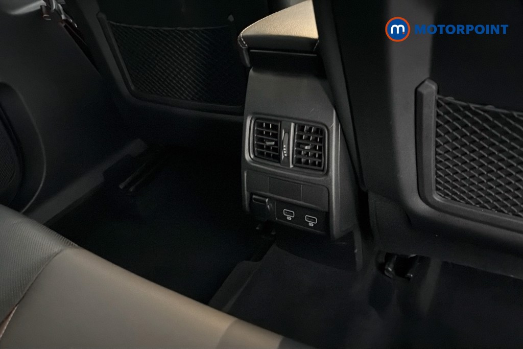 Renault Arkana R.S. Line Automatic Petrol-Electric Hybrid SUV - Stock Number (1654901) - 30th supplementary image