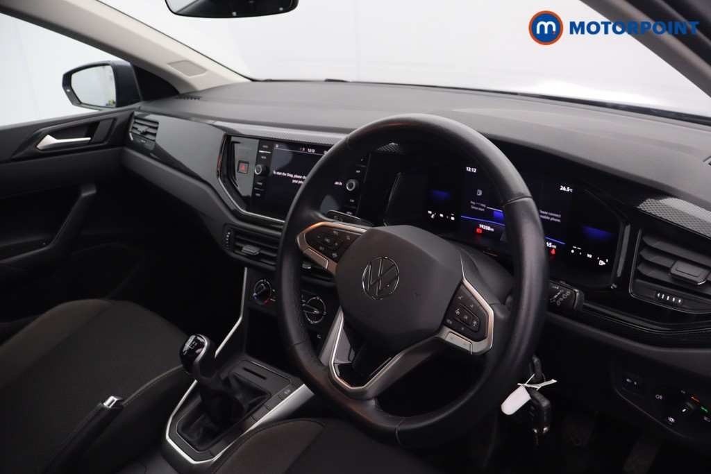 Volkswagen Polo Life Manual Petrol Hatchback - Stock Number (1655075) - 1st supplementary image