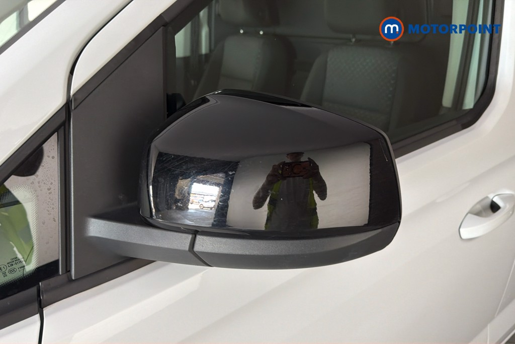 Ford Transit Connect Limited Automatic Petrol Plug-In Hybrid Panel Van - Stock Number (1655483) - 40th supplementary image