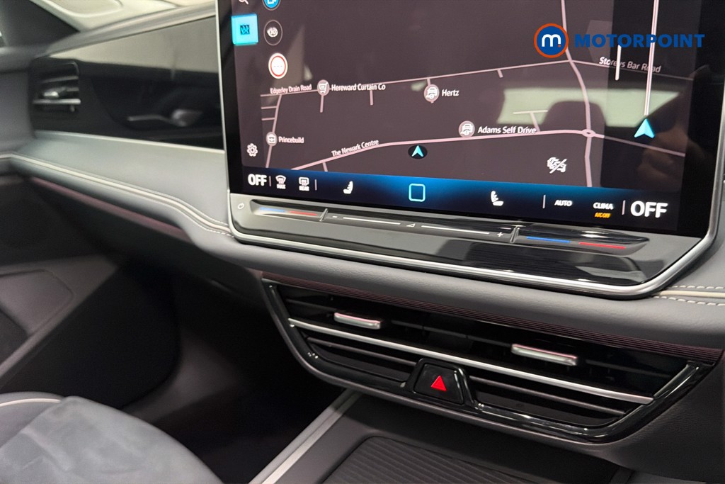 Volkswagen Passat Life Automatic Petrol Plug-In Hybrid Estate - Stock Number (1655496) - 12th supplementary image