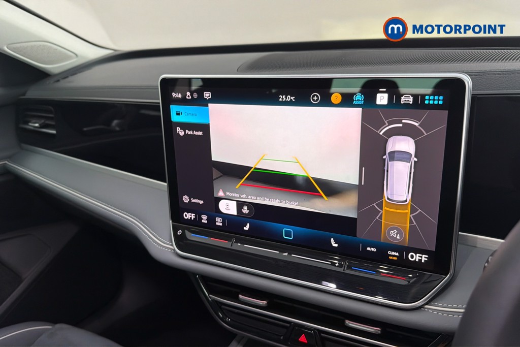 Volkswagen Passat Life Automatic Petrol Plug-In Hybrid Estate - Stock Number (1655496) - 13th supplementary image