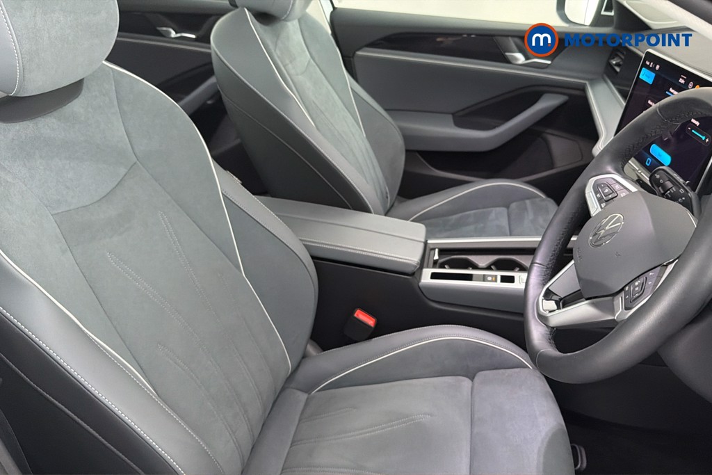 Volkswagen Passat Life Automatic Petrol Plug-In Hybrid Estate - Stock Number (1655496) - 22nd supplementary image
