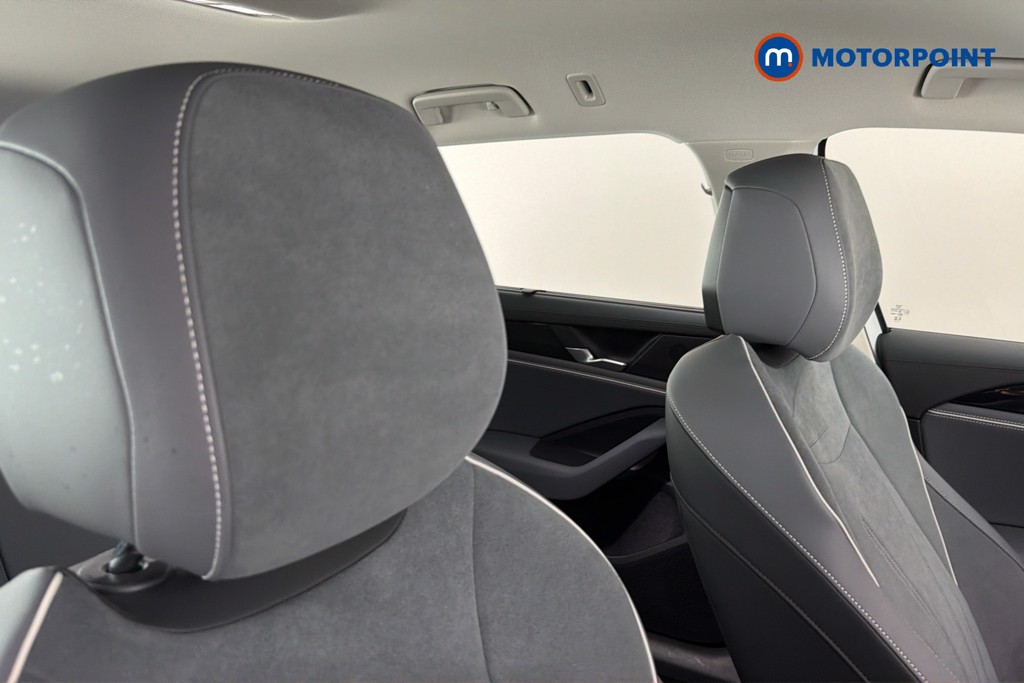 Volkswagen Passat Life Automatic Petrol Plug-In Hybrid Estate - Stock Number (1655496) - 23rd supplementary image