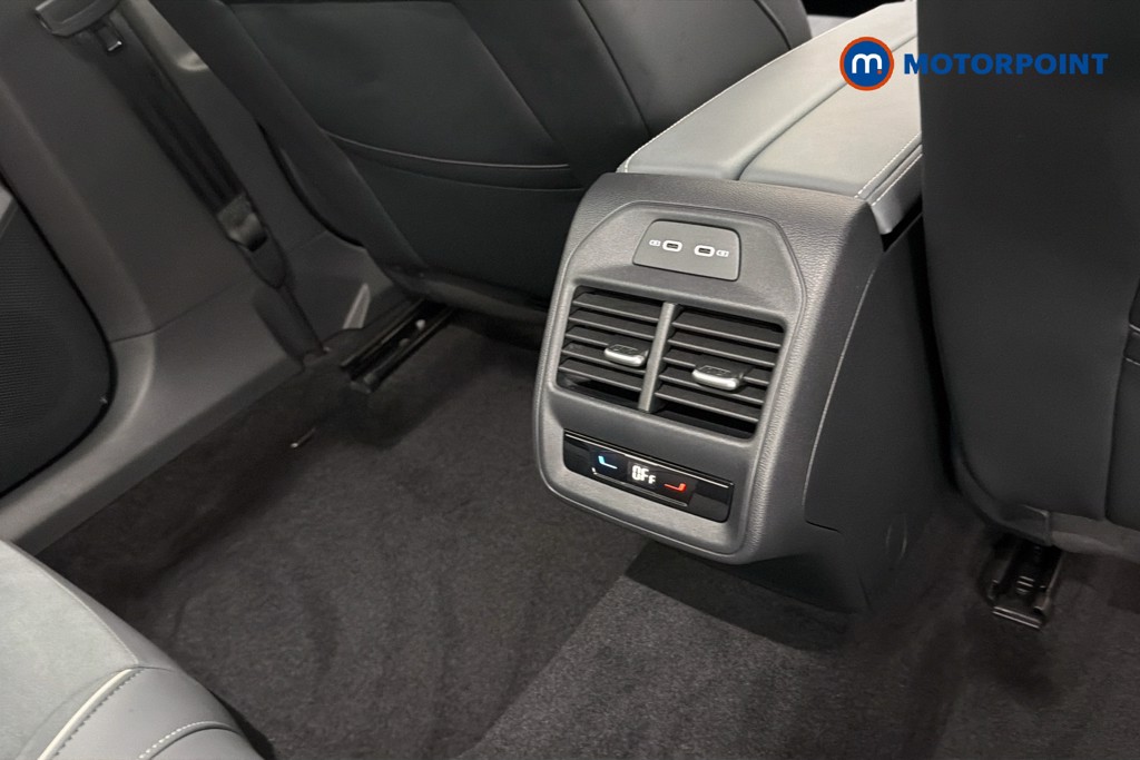 Volkswagen Passat Life Automatic Petrol Plug-In Hybrid Estate - Stock Number (1655496) - 30th supplementary image
