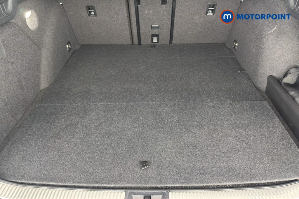 Volkswagen Passat Life Automatic Petrol Plug-In Hybrid Estate - Stock Number (1655496) - 33rd supplementary image