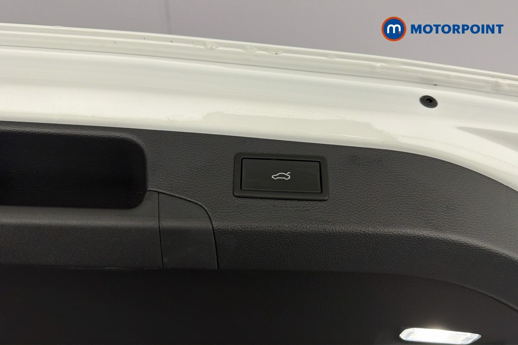 Volkswagen Passat Life Automatic Petrol Plug-In Hybrid Estate - Stock Number (1655496) - 35th supplementary image