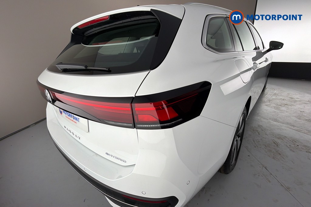 Volkswagen Passat Life Automatic Petrol Plug-In Hybrid Estate - Stock Number (1655496) - 38th supplementary image