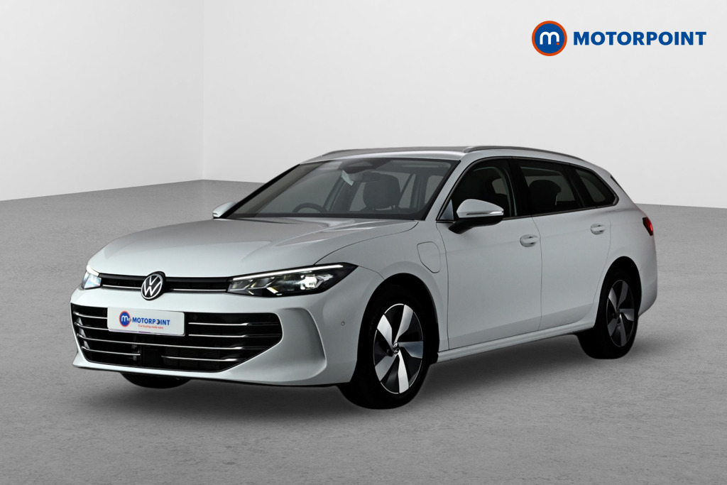 Volkswagen Passat Life Automatic Petrol Plug-In Hybrid Estate - Stock Number (1655496) - Passenger side front corner
