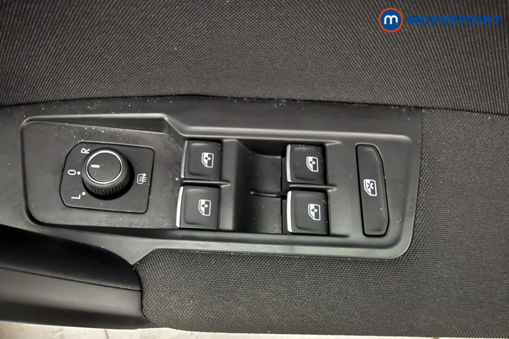 Volkswagen Tiguan Allspace Life Automatic Petrol SUV - Stock Number (1655849) - 15th supplementary image