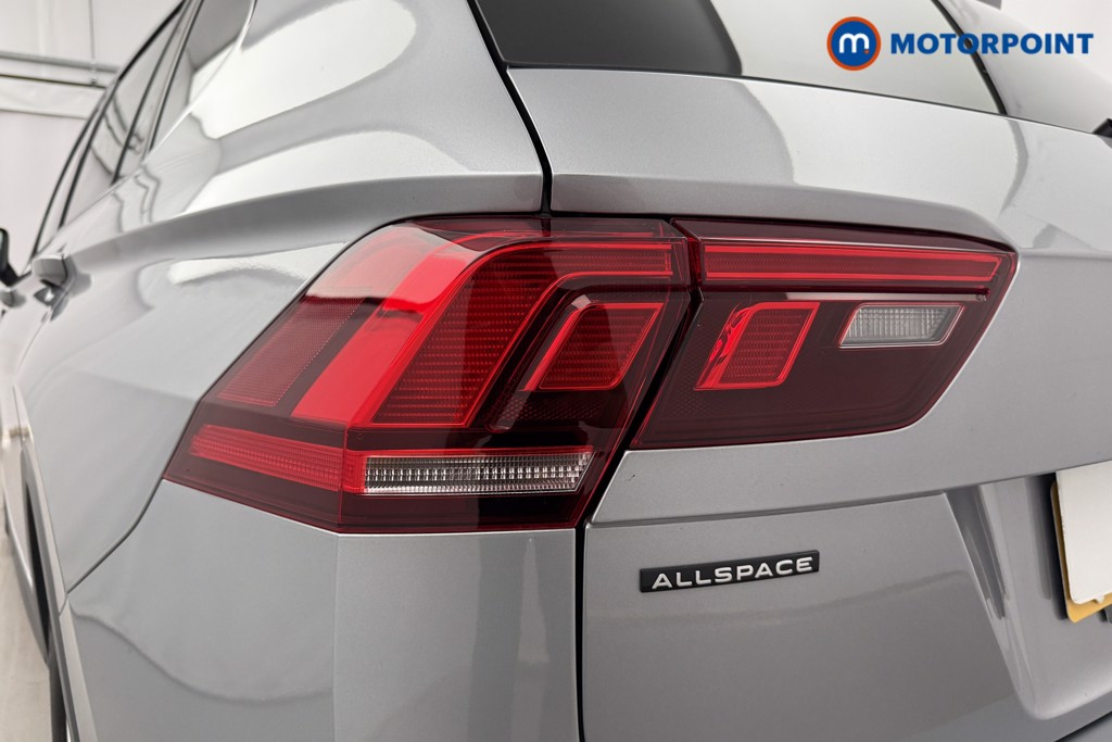 Volkswagen Tiguan Allspace Life Automatic Petrol SUV - Stock Number (1655849) - 21st supplementary image