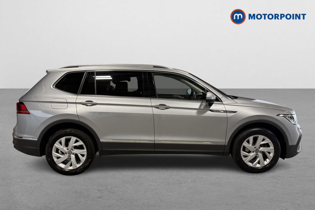 Volkswagen Tiguan Allspace Life Automatic Petrol SUV - Stock Number (1655849) - Drivers side