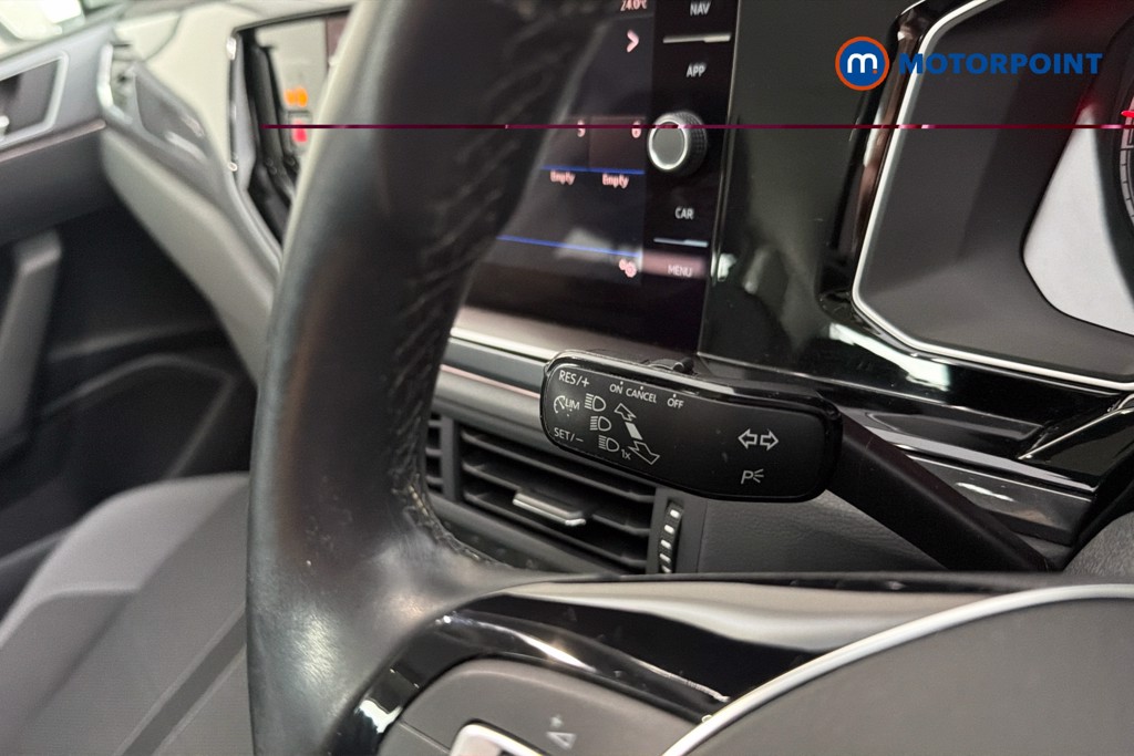 Volkswagen Polo SEL Manual Petrol Hatchback - Stock Number (1656102) - 6th supplementary image