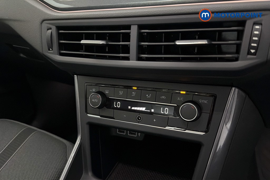 Volkswagen Polo SEL Manual Petrol Hatchback - Stock Number (1656102) - 12th supplementary image