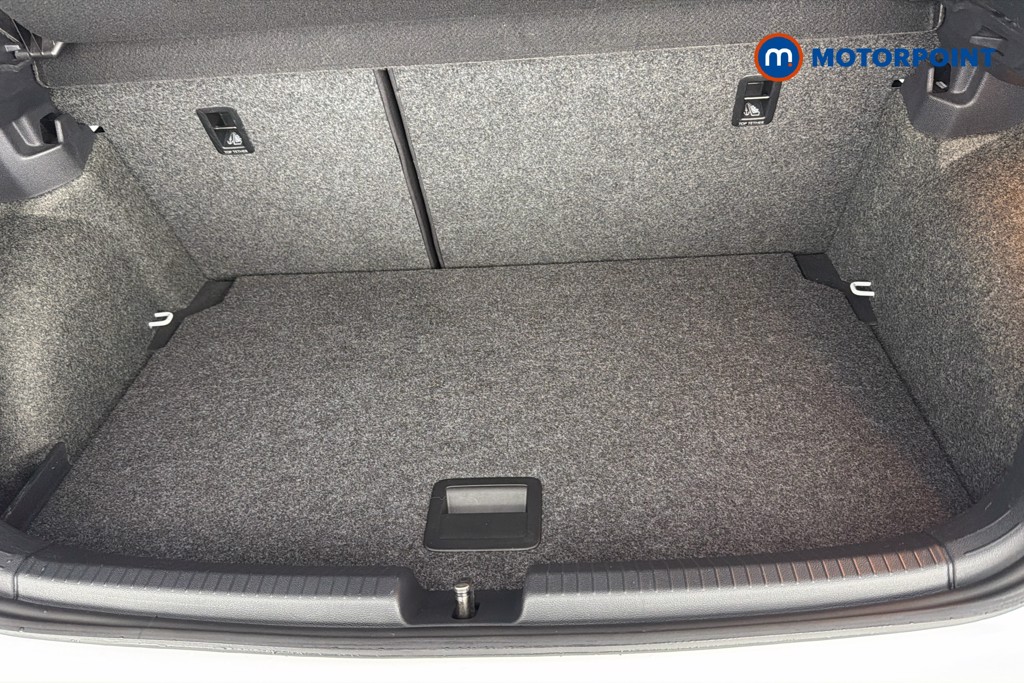 Volkswagen Polo SEL Manual Petrol Hatchback - Stock Number (1656102) - 33rd supplementary image