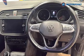 Volkswagen Tiguan Life Manual Petrol SUV - Stock Number (1656373) - 2nd supplementary image