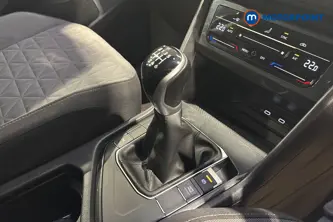 Volkswagen Tiguan Life Manual Petrol SUV - Stock Number (1656373) - 15th supplementary image