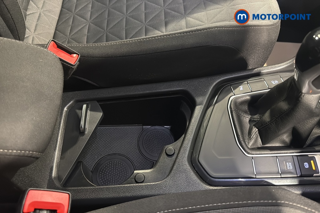 Volkswagen Tiguan Life Manual Petrol SUV - Stock Number (1656373) - 16th supplementary image