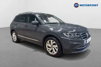 Volkswagen Tiguan Life Manual Petrol SUV - Stock Number (1656373) - Drivers side front corner