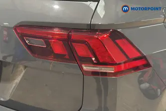 Volkswagen Tiguan Life Manual Petrol SUV - Stock Number (1656373) - 36th supplementary image