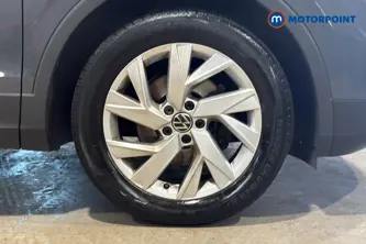Volkswagen Tiguan Life Manual Petrol SUV - Stock Number (1656373) - 47th supplementary image