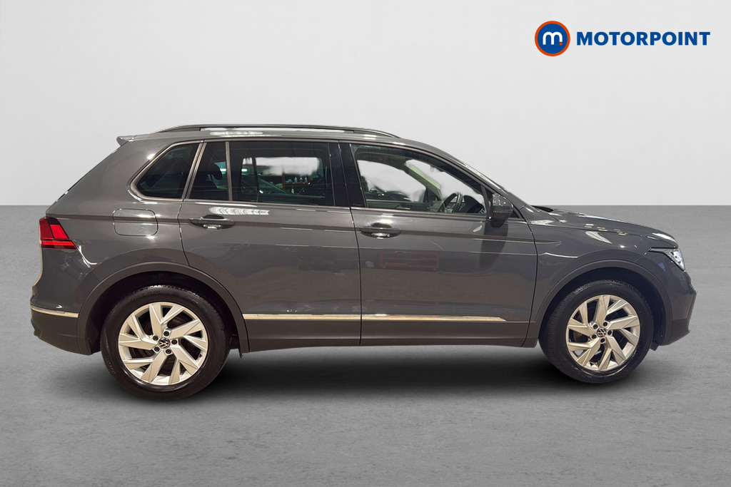 Volkswagen Tiguan Life Manual Petrol SUV - Stock Number (1656373) - Passenger side