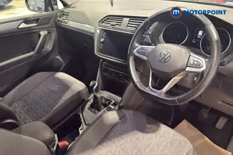Volkswagen Tiguan Life Manual Petrol SUV - Stock Number (1656373) - 1st supplementary image