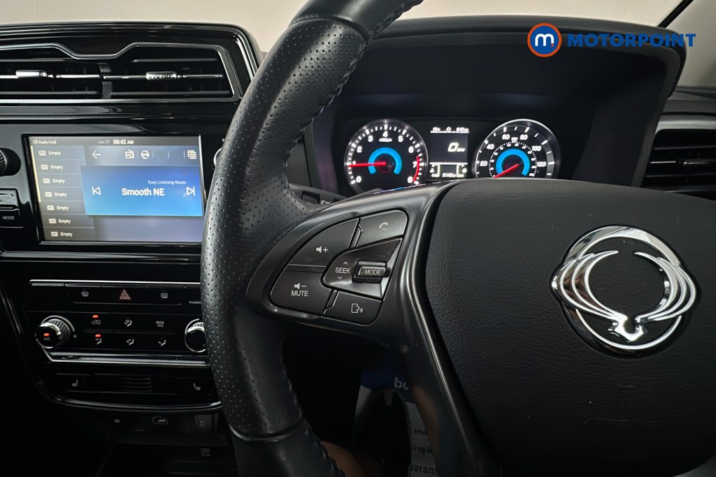 Ssangyong Tivoli Ventura Manual Petrol SUV - Stock Number (1632326) - 3rd supplementary image