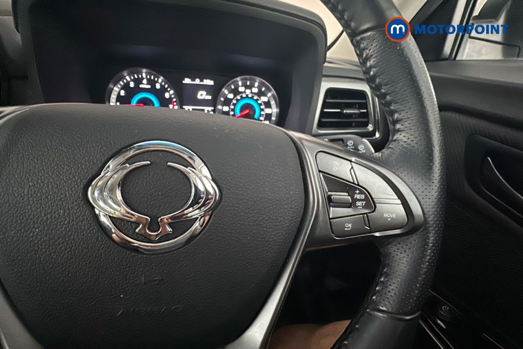 Ssangyong Tivoli Ventura Manual Petrol SUV - Stock Number (1632326) - 4th supplementary image