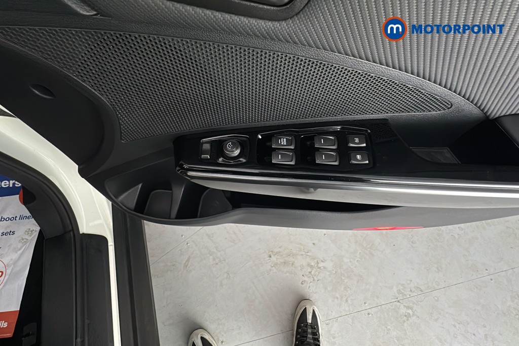 Ssangyong Tivoli Ventura Manual Petrol SUV - Stock Number (1632326) - 20th supplementary image