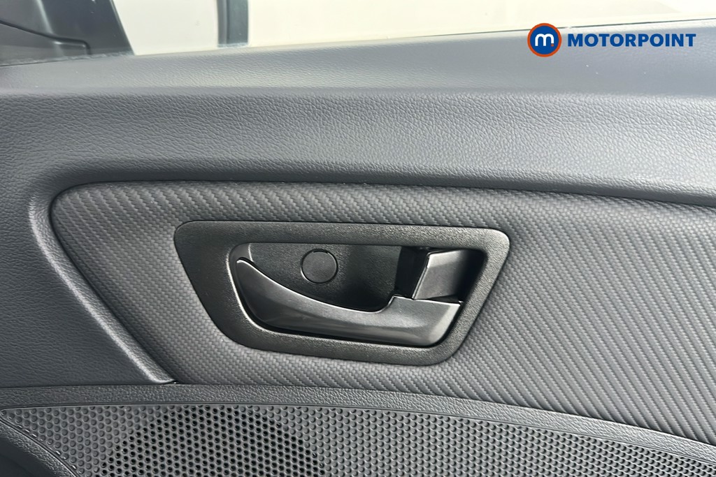 Ssangyong Tivoli Ventura Manual Petrol SUV - Stock Number (1632326) - 42nd supplementary image