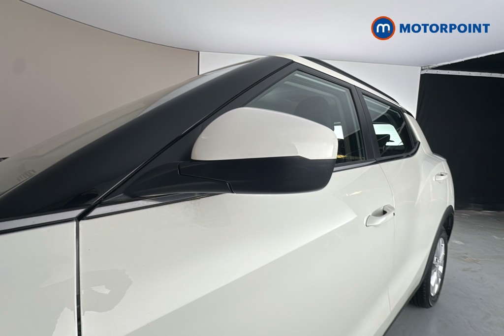 Ssangyong Tivoli Ventura Manual Petrol SUV - Stock Number (1632326) - 43rd supplementary image