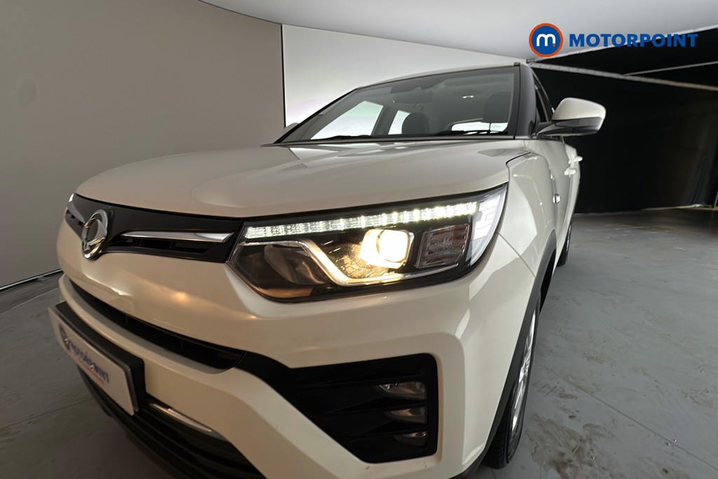 Ssangyong Tivoli Ventura Manual Petrol SUV - Stock Number (1632326) - 44th supplementary image